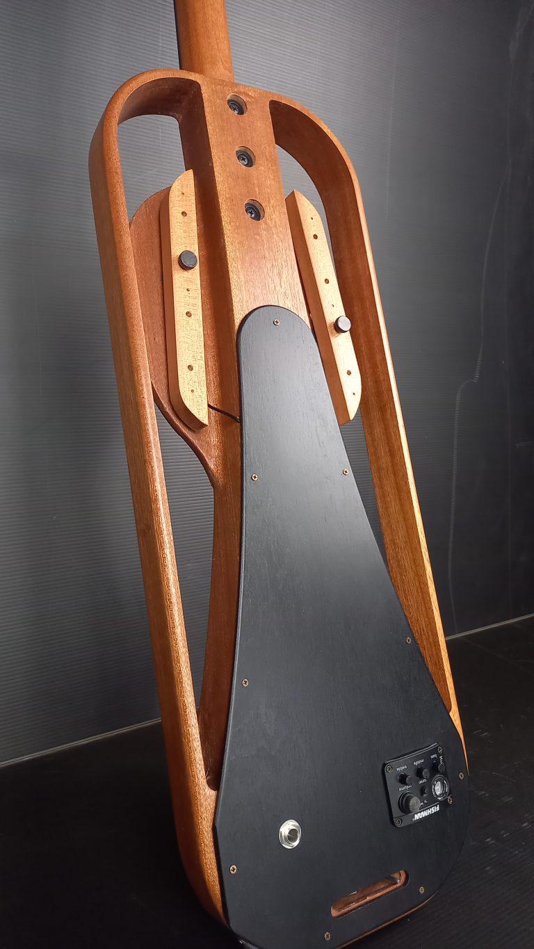 Electric guembri hajouj sapele back electric arabic gnawa drum zone double (6)~1