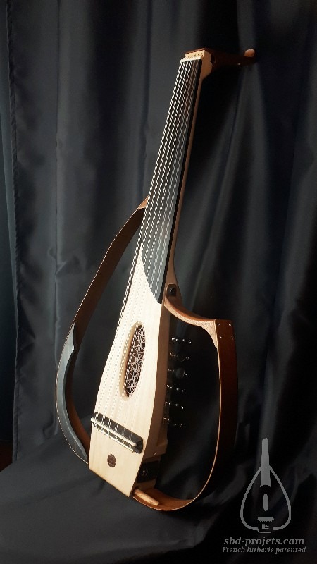 Electric oud arabic turkish music player Sylent classic wood custom hethamdeeb rajab_iengam najarian hollow - GAUCHE~1